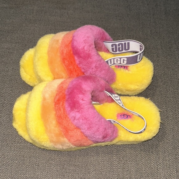 Ugg Pride Fluff Yeah Slide size 7W - Picture 2 of 4